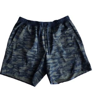 Lululemon Channel Cross Swim Workout Camo Shorts Mens Sz L
